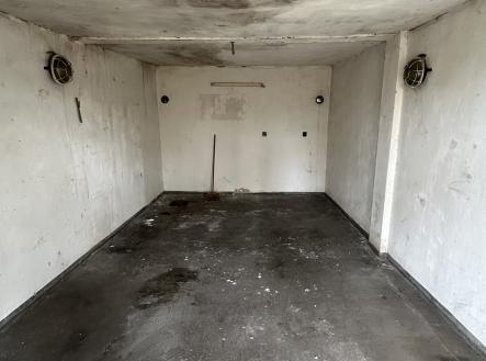 Ing. Lumír Mrázek, tel.: 606 187 222 | Prodej - malý objekt/garáž