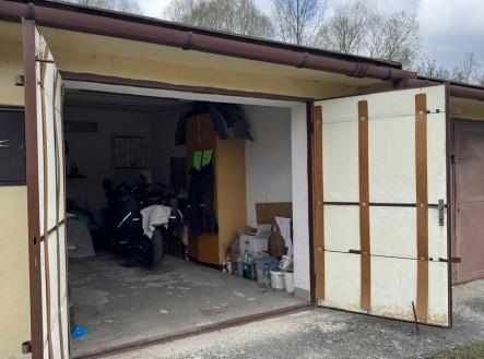 whatsapp-image-2026-04-10-at-12.51.36.jpeg | Prodej - malý objekt/garáž