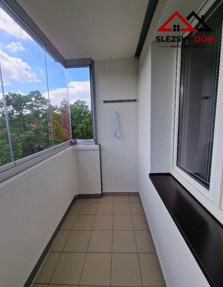 Tel.:604 799 700 RK Slezský dům