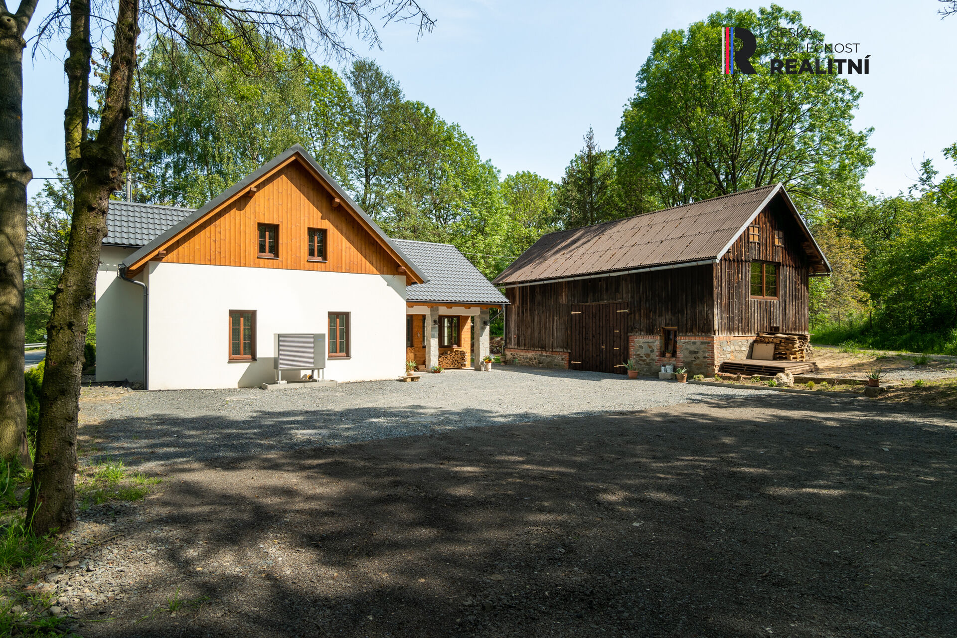 Prodej chalupy se stylovou stodolou v Rudné pod Pradědem, pozemek 1816 m2