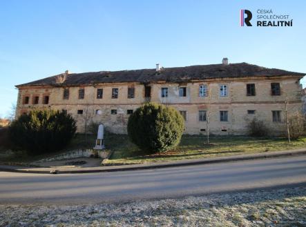 Prodej - dům/vila, 618 m²