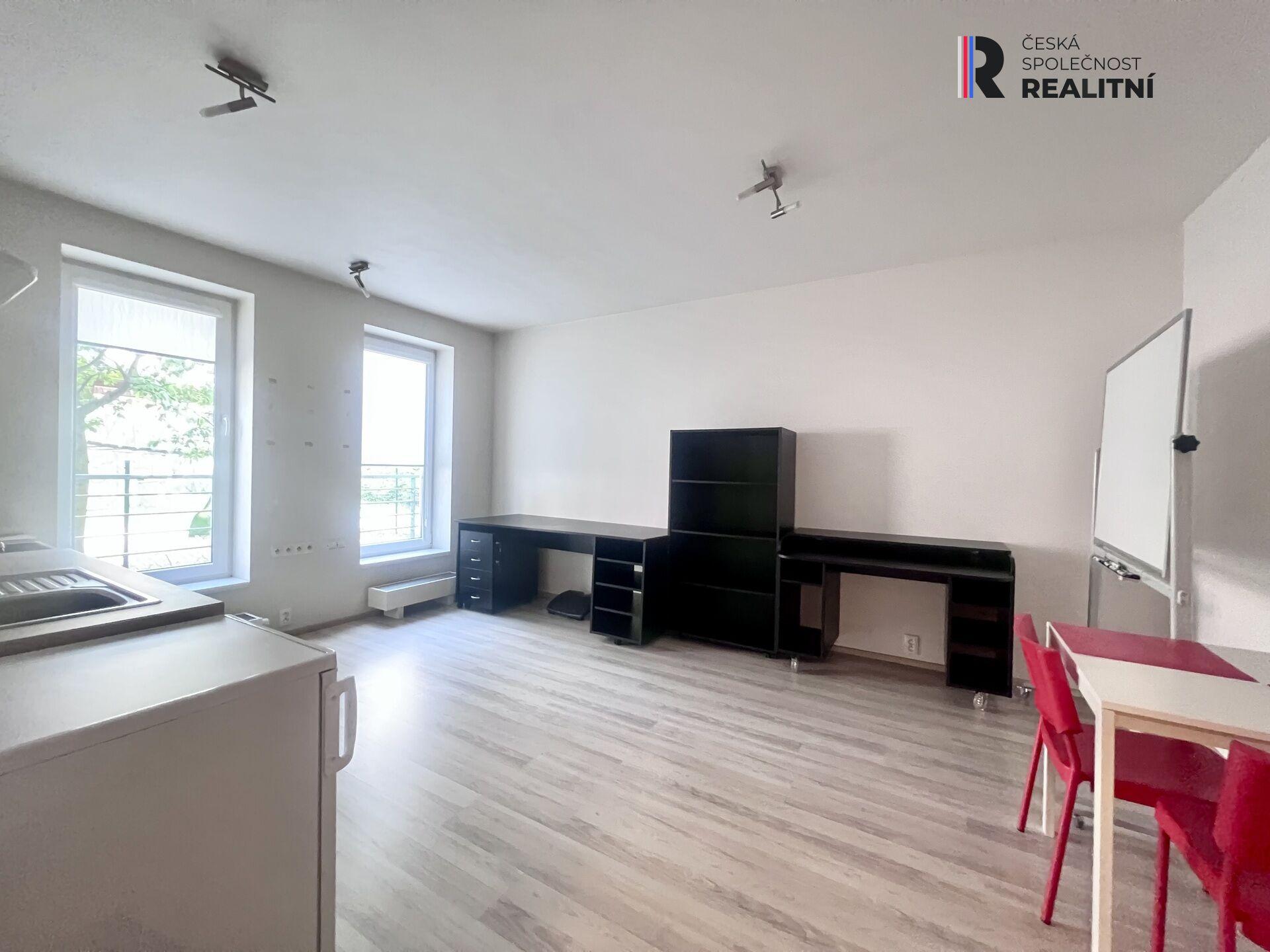 Pronájem bytu 2+kk se zděným sklepem, Říčanská, Brno- Žebětín, Kamechy