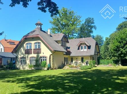 Prodej - dům/vila, 460 m²