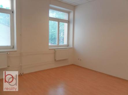 Pronájem - kanceláře, 170 m²
