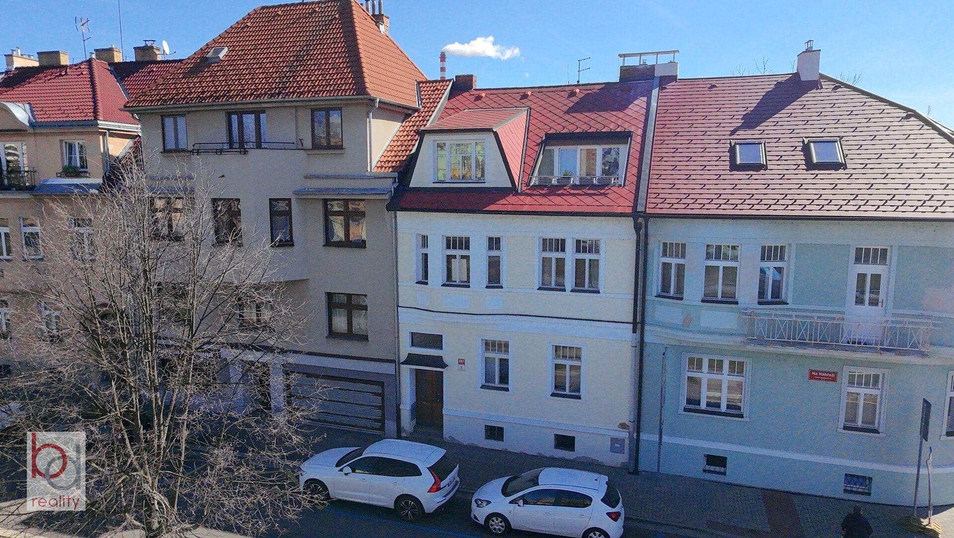 Prodej činžovního domu v Havlíčkovo kolonii s výhledem na řeku Malši