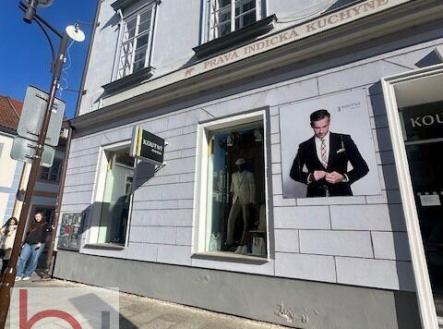 Pronájem - obchodní prostor