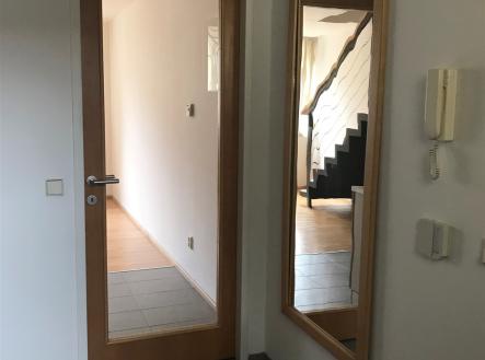 . | Pronájem bytu, 3+kk, 57 m²