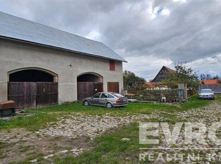 . | Prodej - obchodní prostor, 1 180 m²