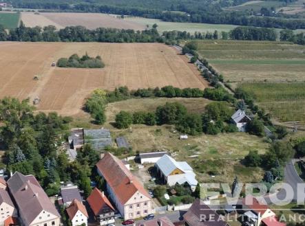 . | Prodej - obchodní prostor, 1 180 m²