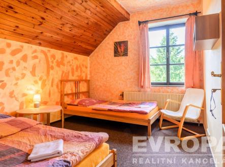 . | Prodej - dům/vila, 1 054 m²