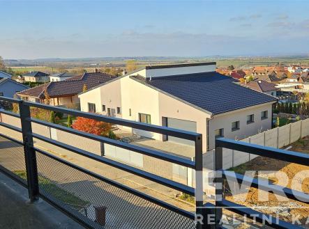 . | Prodej - dům/vila, 202 m²
