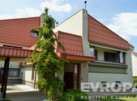 . | Prodej - dům/vila, 495 m²