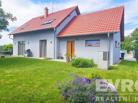 . | Prodej - dům/vila, 208 m²