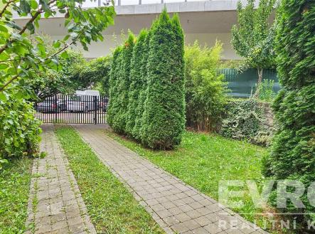 . | Pronájem bytu, 1+1, 28 m²