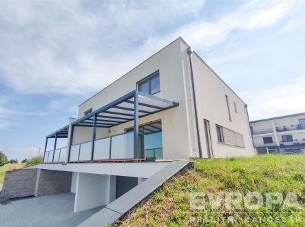 Prodej - dům/vila, 210 m²