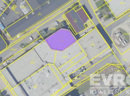 . | Pronájem - obchodní prostor, 600 m²