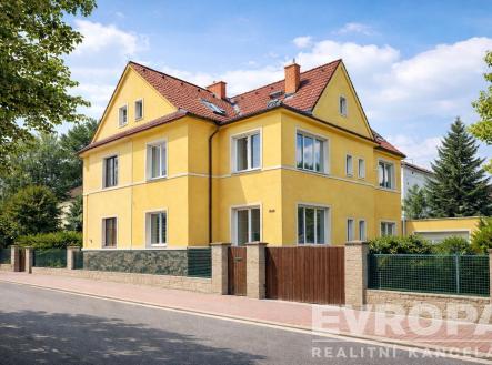 . | Prodej - dům/vila, 200 m²