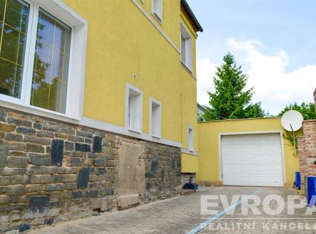 . | Prodej - dům/vila, 200 m²