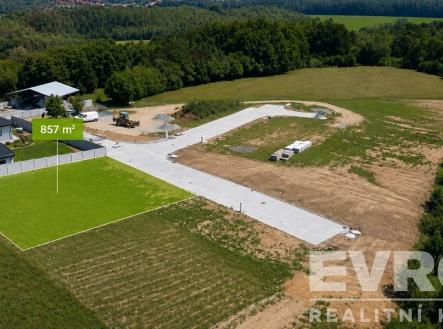 . | Prodej - pozemek pro bydlení, 857 m²