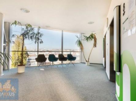 Fotka 3 | Pronájem - kanceláře, 910 m²