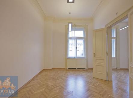 Pronájem - kanceláře, 59 m²