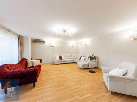 Prodej bytu, 5+1, 205 m²