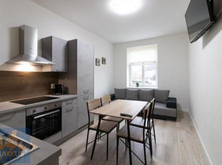 Fotka 1 | Pronájem bytu, 2+kk, 39 m²