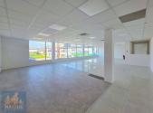 Pronájem - obchodní prostor, 278 m²