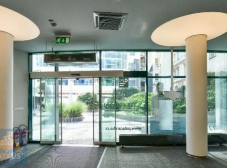 Fotka 4 | Pronájem - obchodní prostor, 408 m²