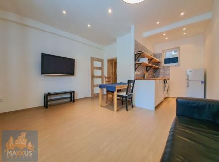 Fotka 1 | Pronájem bytu, 2+kk, 45 m²