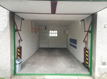 Fotka 1 | Pronájem - malý objekt/garáž