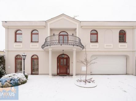 Fotka 50 | Pronájem - dům/vila, 243 m²