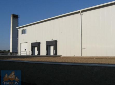 Fotka 4 | Pronájem - skladovací prostor, 1 762 m²