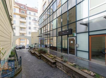 Fotka 4 | Pronájem - obchodní prostor, 360 m²