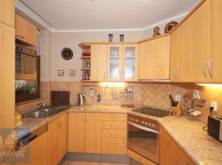 Fotka 8 | Pronájem - dům/vila, 240 m²