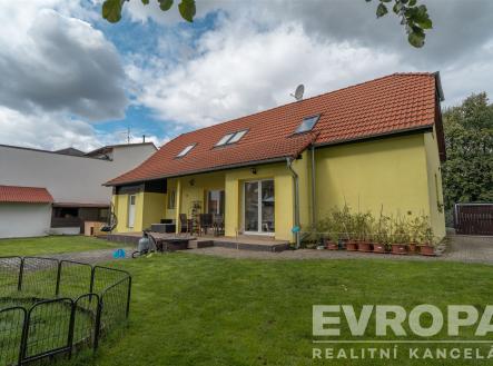 . | Prodej - dům/vila, 213 m²