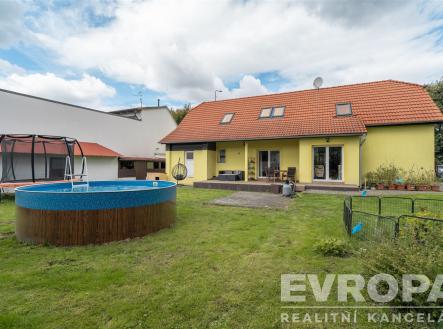 . | Prodej - dům/vila, 213 m²