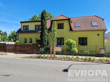 . | Prodej - dům/vila, 213 m²