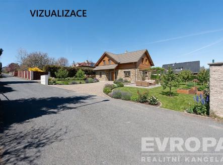Moderní rodinný dům s kamennou fasádou, okrasnou zahradou a dřevěnými prvky, nachází se v klidné ulici. | Prodej - pozemek pro bydlení, 1 384 m²