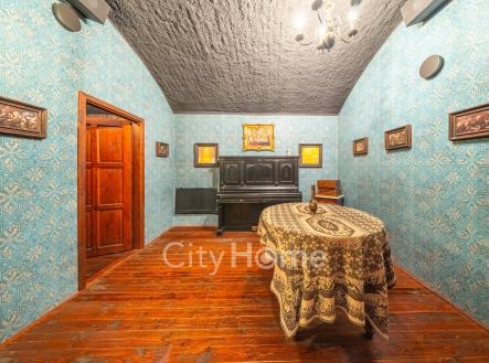 Mělnická komerce-7 | Prodej - obchodní prostor, 95 m²