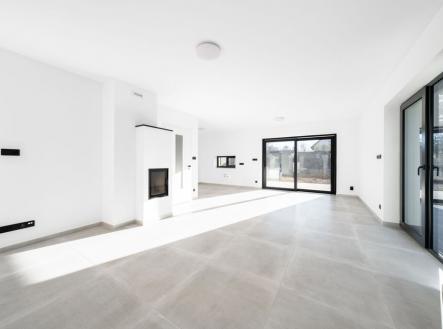 Pronájem - dům/vila, 179 m²