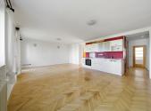 Pronájem bytu, 3+kk, 83 m²