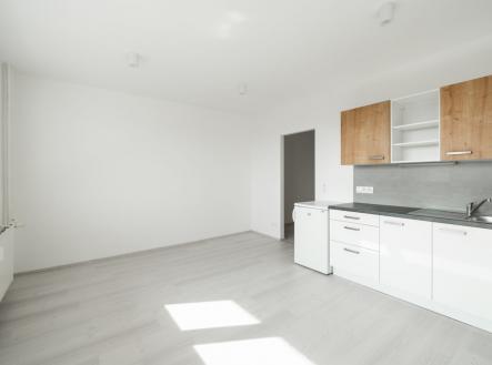 4-1.jpg | Pronájem bytu, 1+kk, 35 m²