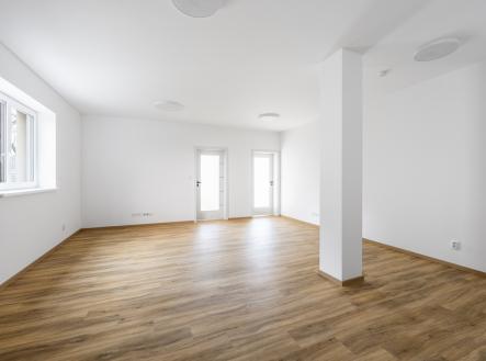 1-1.jpg | Prodej - kanceláře, 89 m²