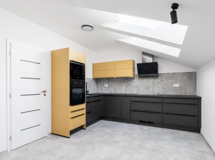 2.jpg | Pronájem bytu, 3+kk, 96 m²