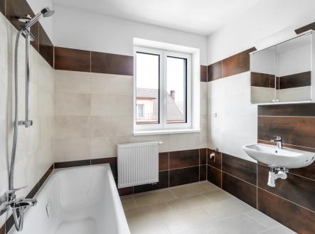 2-1.jpg | Pronájem bytu, 1+kk, 38 m²