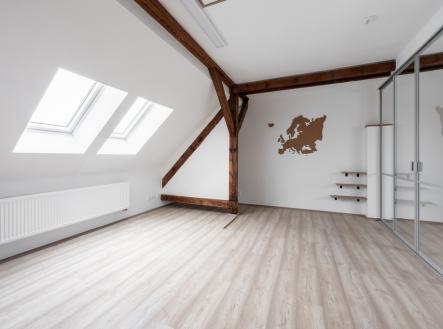 1.jpg | Pronájem - obchodní prostor, 91 m²