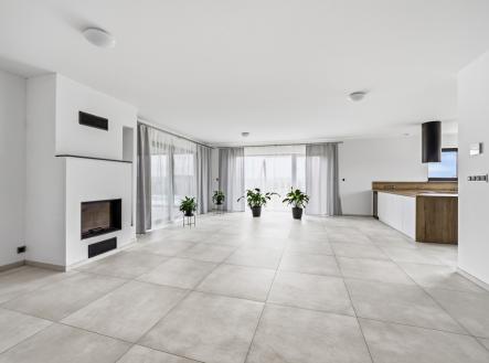 2.jpg | Prodej - dům/vila, 205 m²