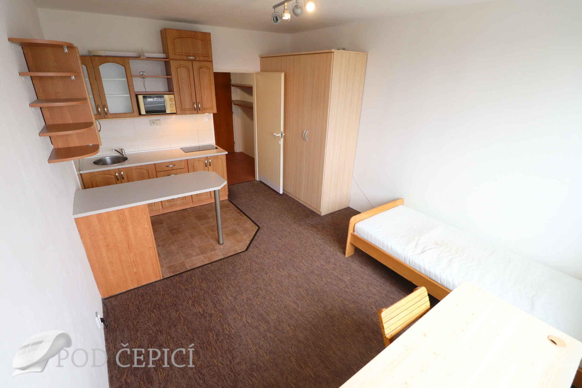 Prodej bytu 1+kk se sklepem, 26 m2, Horácké nám., Řečkovice