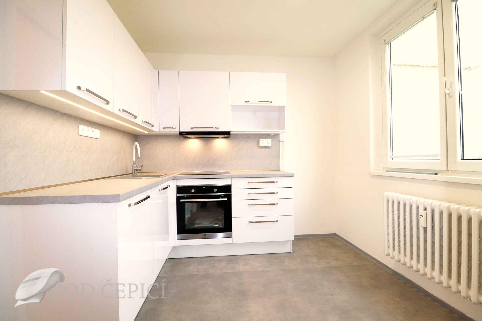 Byt 4+1 po GO, 82 m2, zasklená lodžie, sklep, ul. Vedlejší, Brno Bohunice